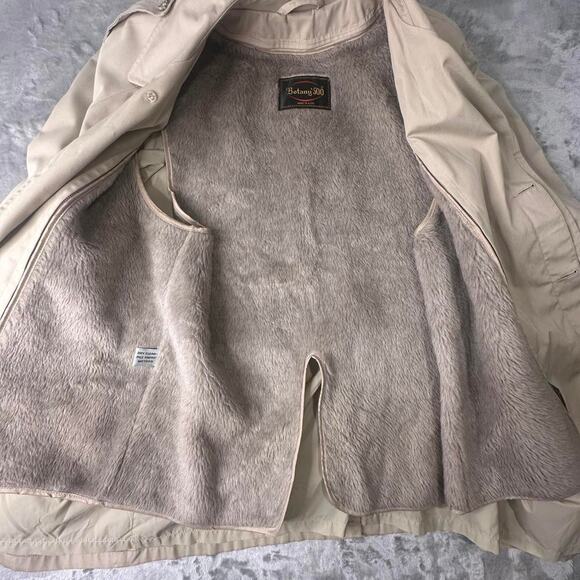 Vintage 80’s Botany 500 Luxury Deep Pile Lining Cream Trench Coat Size 40 Short - Picture 3 of 8